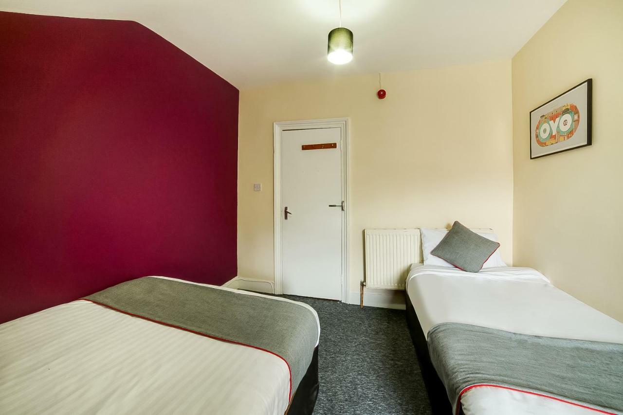 Stratford Hotel Лондон Экстерьер фото